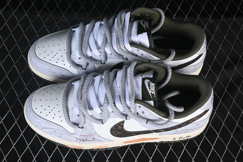 All categories Nk SB Dunk Series Nk SB Dunk Low High-end customized low-top sneakers Nike SB Dunk Low straps Anniversary high-end customized low-top casual sneakers HF5441-102